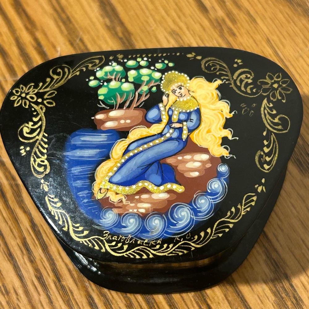 Vintage Russian Handcrafted Black and Gold Decorative Box with Artistic Design